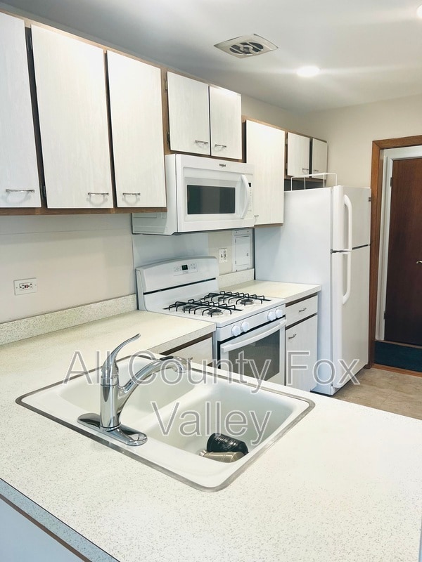 Photo - 101 N Lincoln Ln Unit Apt 2A