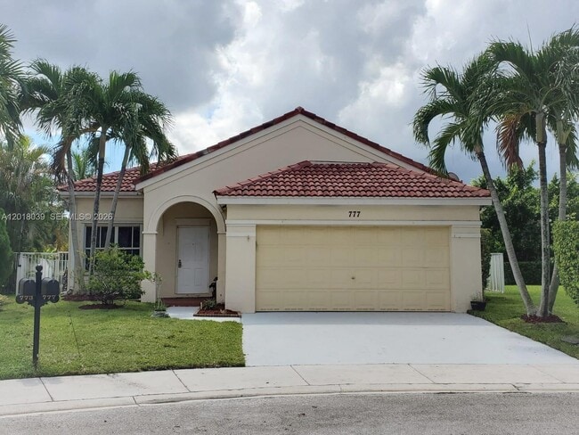 Building Photo - 777 Tanglewood Cir