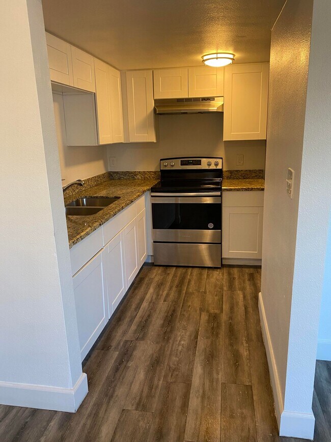 Photo - Canyon Greens