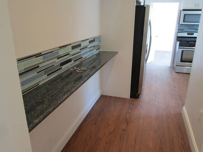 Photo - 159 S 18th St Unit 2