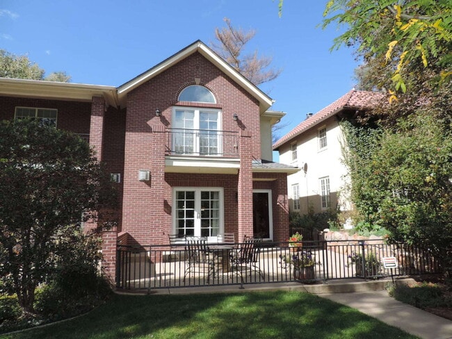Building Photo - Wash Park 3 Bedroom Home (Available Immediately)