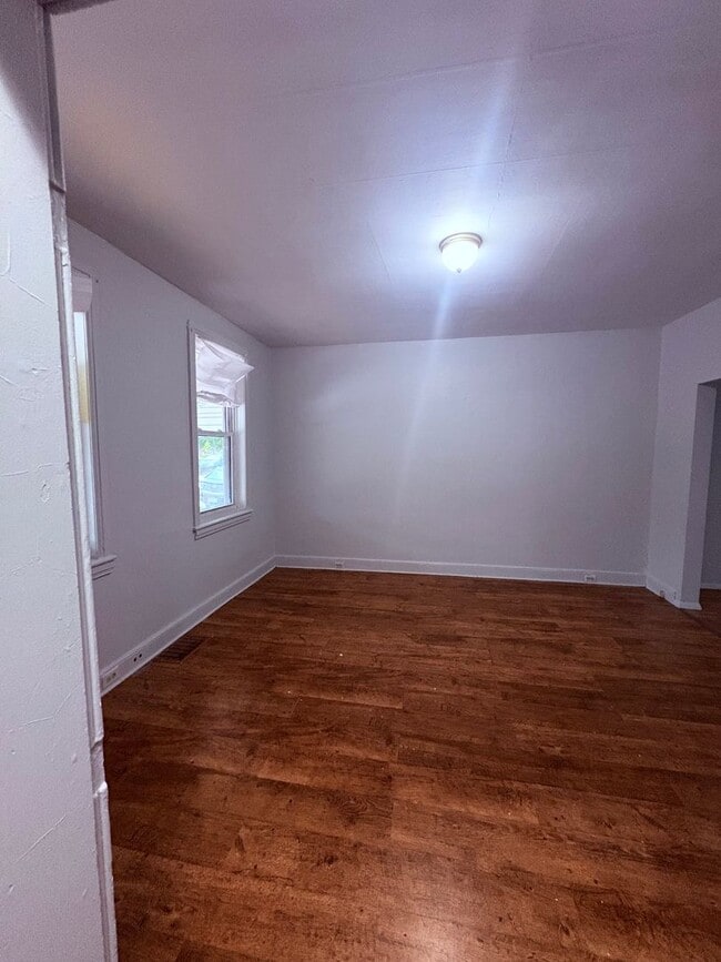 Photo - 3 Bedroom 1 Bath House, Garage, Fenced Yar...