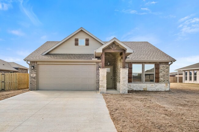 Brand-New 4-Bedroom Home. Dog Friendly! - Brand-New 4-Bedroom Home. Dog Friendly!