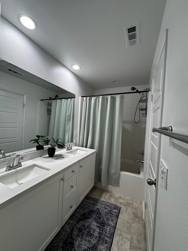 2121 Corridor Pk