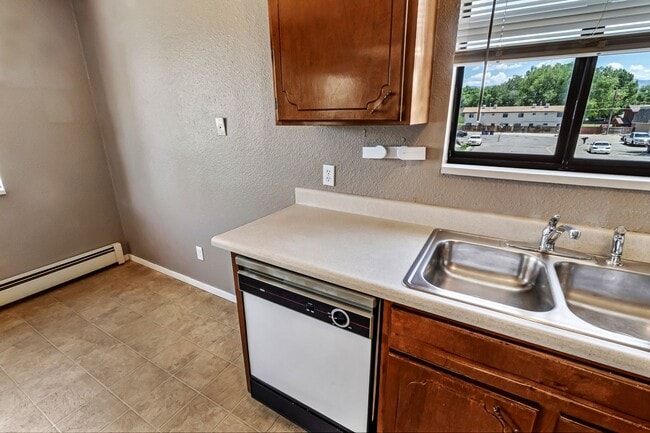 455 Topaz Dr Unit D