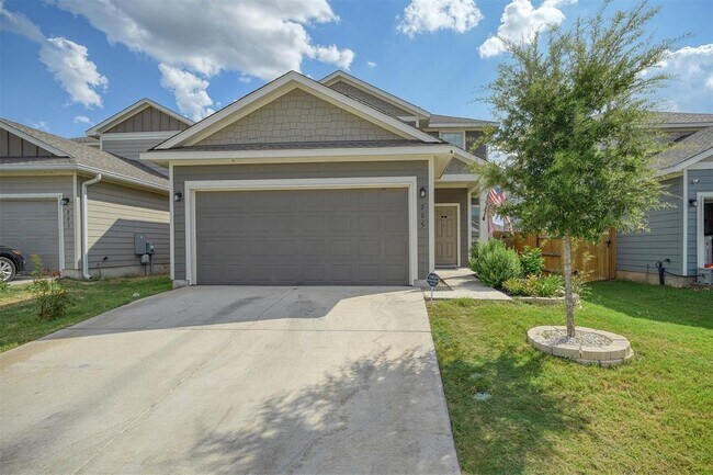 Photo - 205 Driftwood Ln