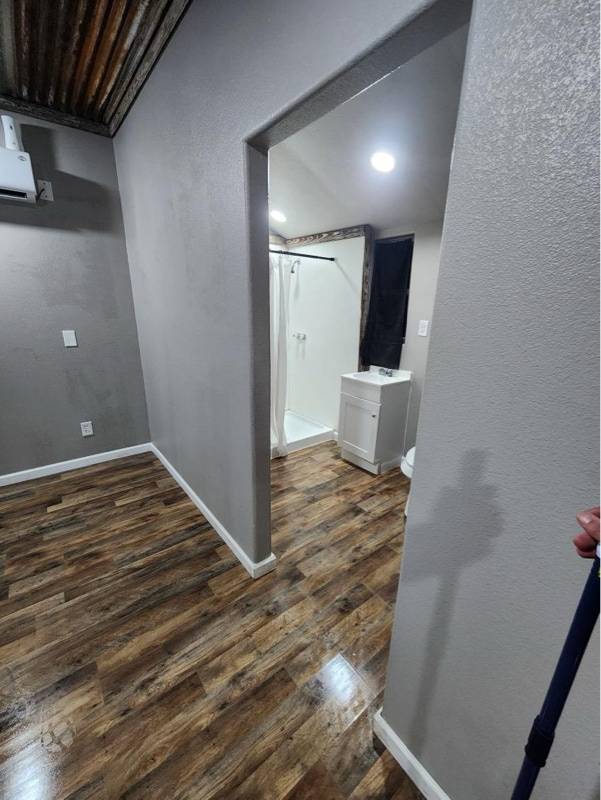 Photo - 2138 Richardson Rd