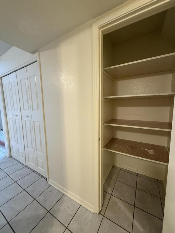 Photo - 1621 42nd St