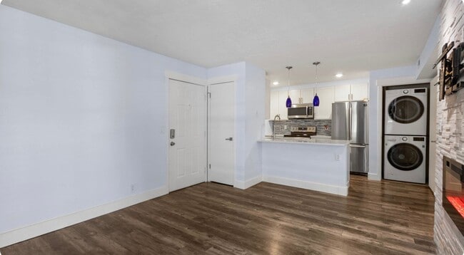 Photo - 1206 E Waterside Cv Unit 21