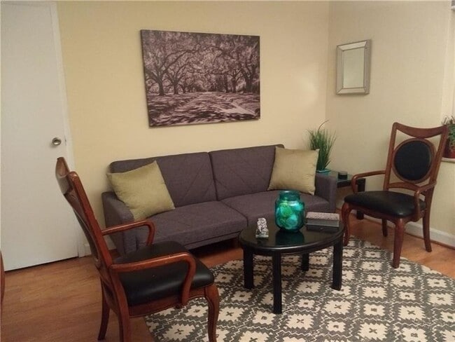 Photo - 300 W Peachtree St NW Unit 3I