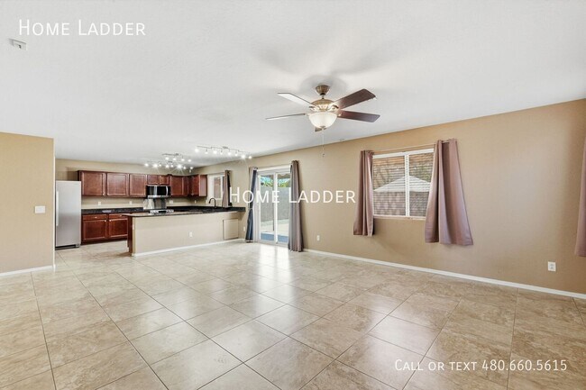 Photo - 44727 Gavilan Dr