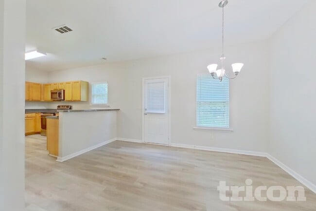 Photo - 45 Wyndham Ct