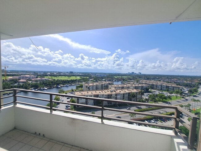 Building Photo - 500 Three Islands Boulevard Unit TheOlympus Rental