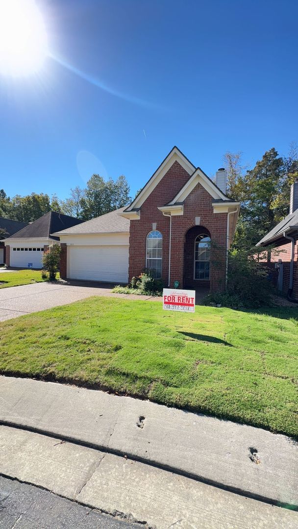 Building Photo - Beautiful 3 bedroom 2 bath home in Cordova...