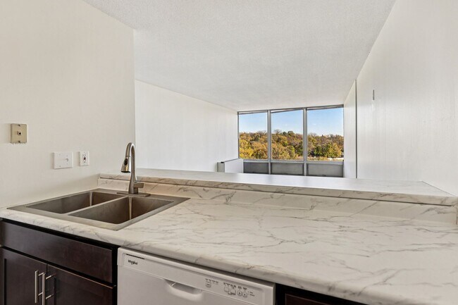 Thornton Place Apartments
