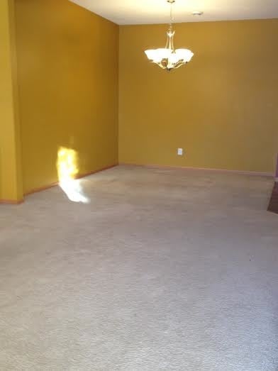 Photo - 15556 Empress Ave N