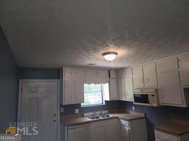 Photo - 6320 Love St