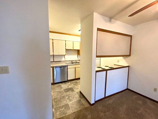 Photo - 4 Bed Located in West Fargo!