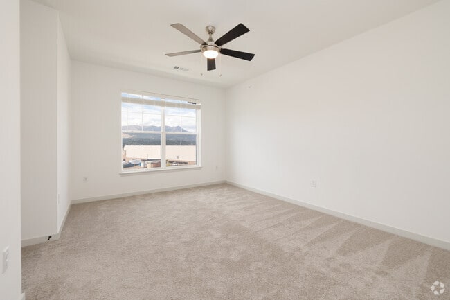 2BR, 2BA - 1,226SF - Primary Bedroom