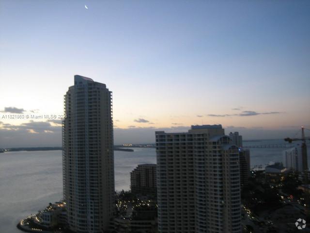 Building Photo - 325 S Biscayne Blvd Unit 1015 Rental
