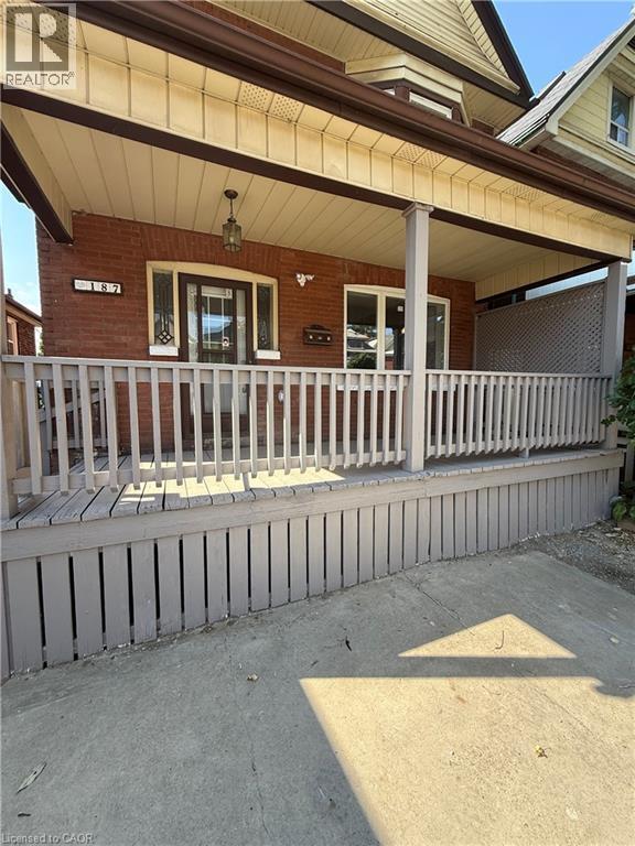Photo - 187 Stirton St