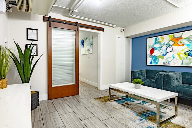 Leasing Center