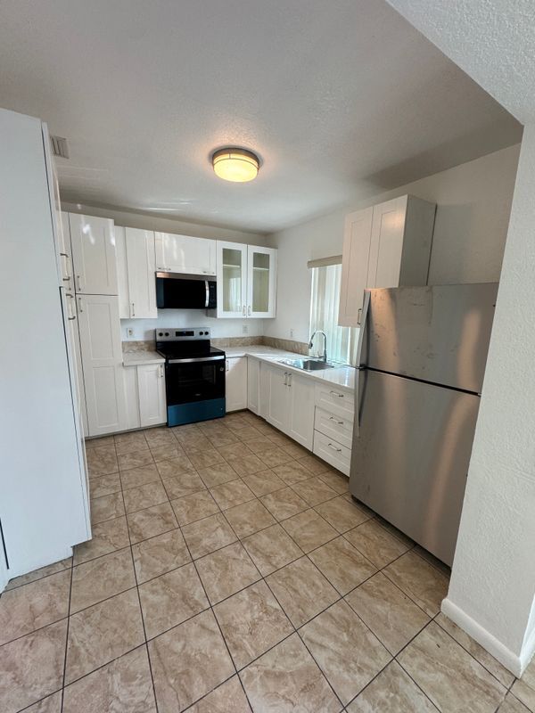 Photo - 3055 NW 76th St