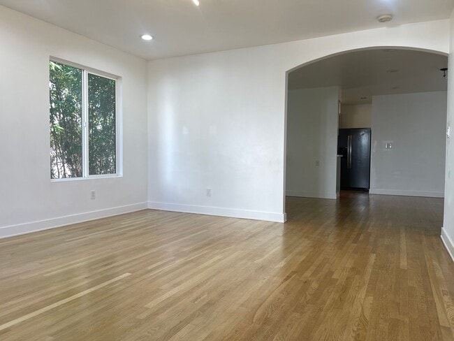 Photo - 477-479 Nassau Avenue Unit 0479