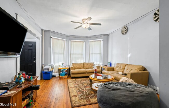 Photo - 569 Washington Ave Unit 1st Floor