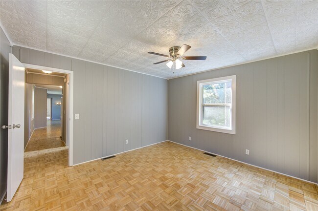 Photo - 15357 Daniel Boone Trail