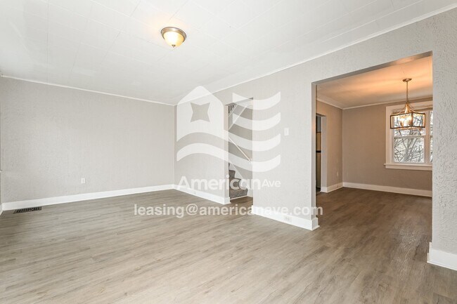 Photo - 1221 McNeilly Ave