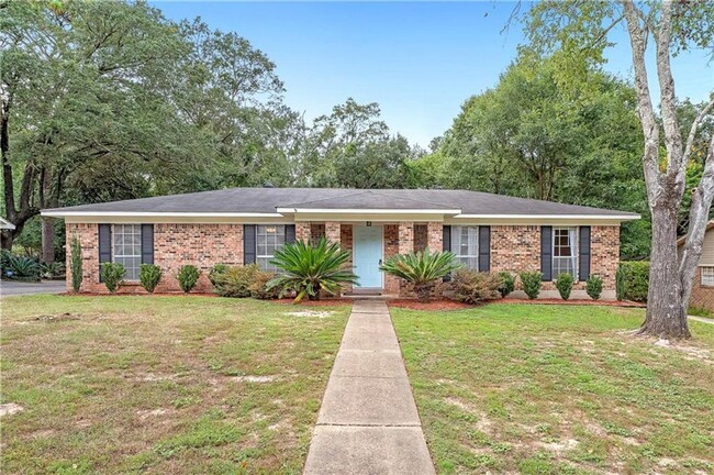 Prime Location! Spacious 3-Bed, 2-Bath Hom... - Prime Location! Spacious 3-Bed, 2-Bath Hom... House