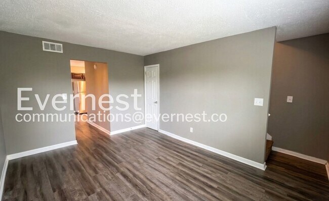 Photo - 3340 Roadrunner Trail