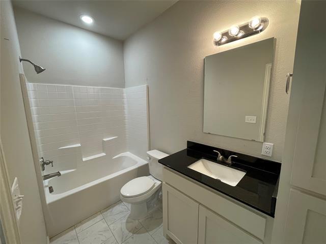 Photo - 2919 Peony Dr