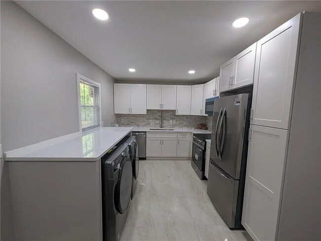 Photo - Room in House on Sheppard Dr