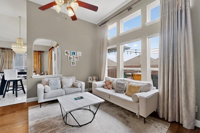 Photo - 2345 Fountain Gate Dr