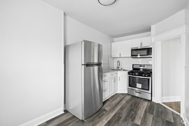 1BR, 1BA - 589SF - Kitchen