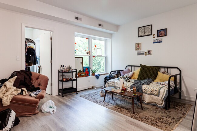 Photo - 4935 N Saint Louis Ave Unit 2s