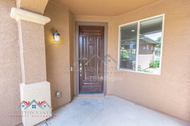 Photo - 631 W Stanley Ave