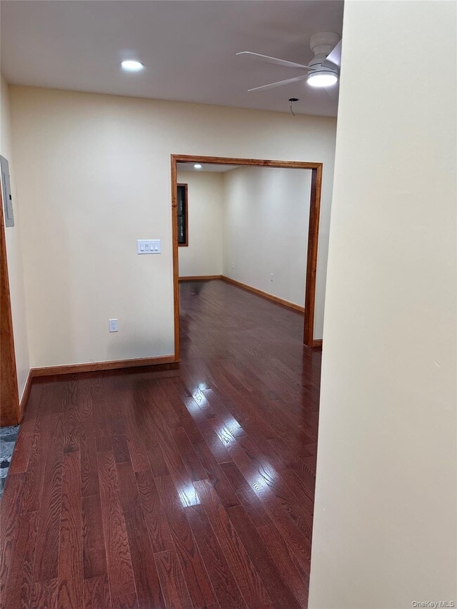 Photo - 9015 Bayview Pl
