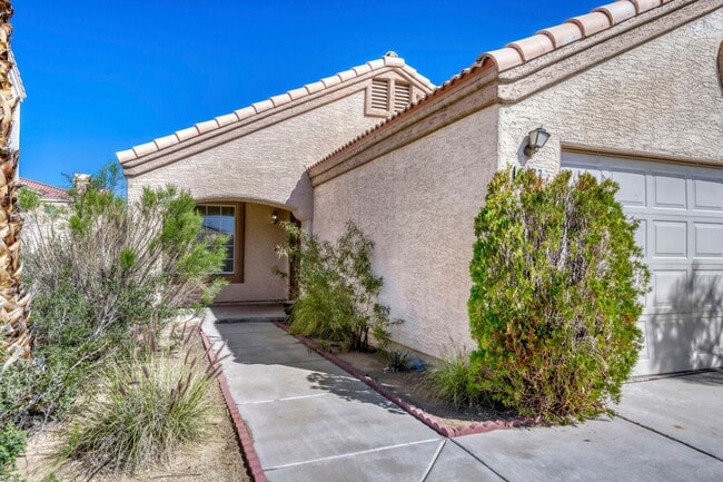 Photo - Newly painted and new carpet!