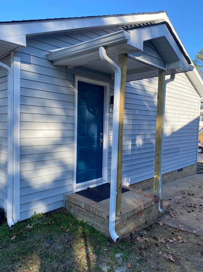 Photo - 2206 Emerson Pl