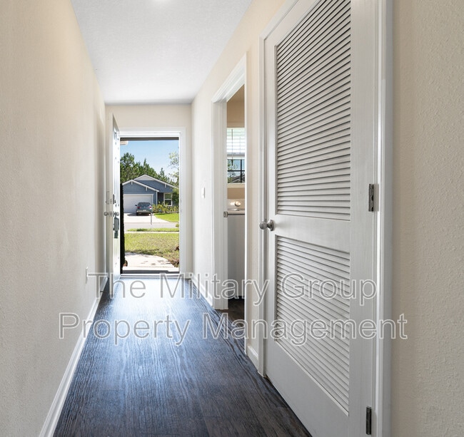Photo - 15668 Strawberry Roan Ct