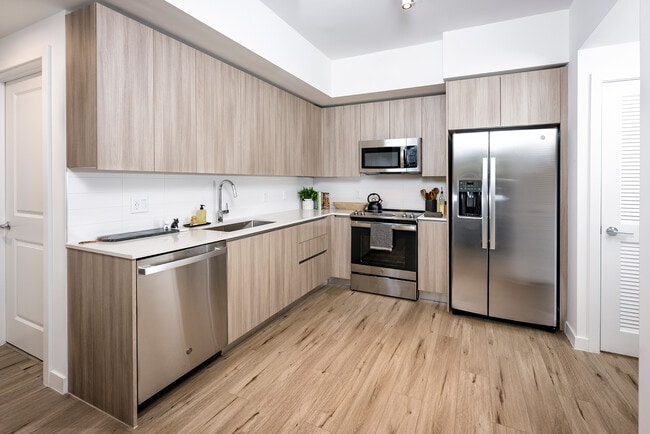 Building Photo - 625 W 71st Pl Unit B1 Rental
