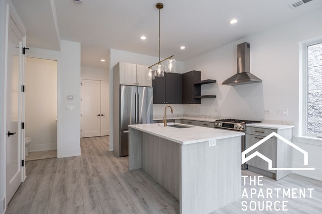 Photo - 1814 W Thomas St Unit 2F