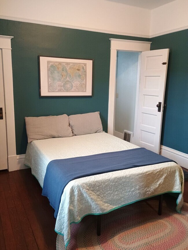 Photo - Spacious Craftsman in the Heart of North Spokane