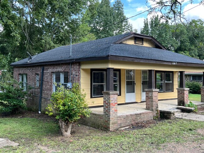 Front Left Corner - 607 John D Shaw St