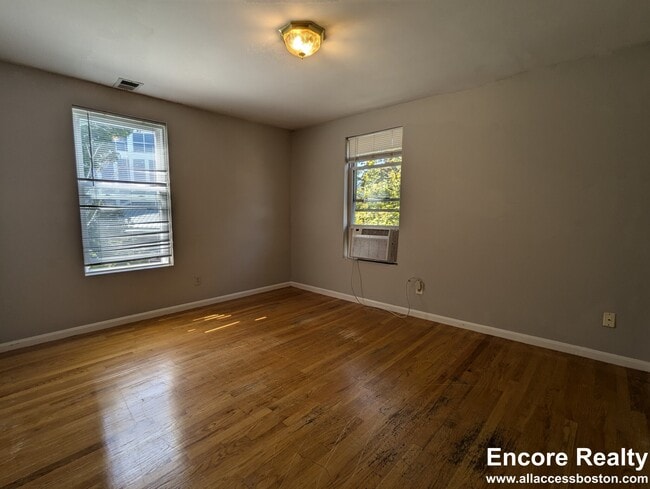 Photo - 344 Putnam Ave Unit 3