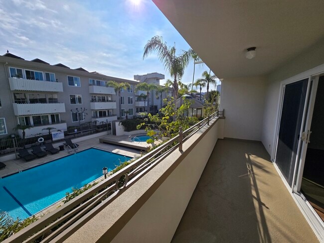 Photo - Laguna Del Rey Apartments