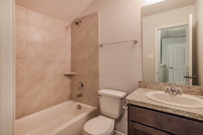 Photo - 21502 Kimro Ln Casa